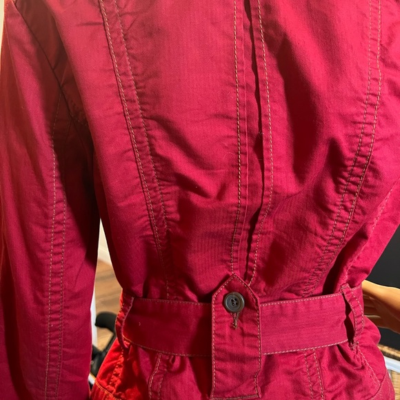 CAbi! Red Nautical zip front cotton jacket with belt. Size Small - Picture 7 of 10